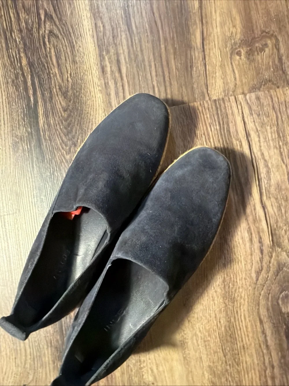 Vince Wilden Slip-On Shoes Round toe Suede Leather & fabric lining size 6M